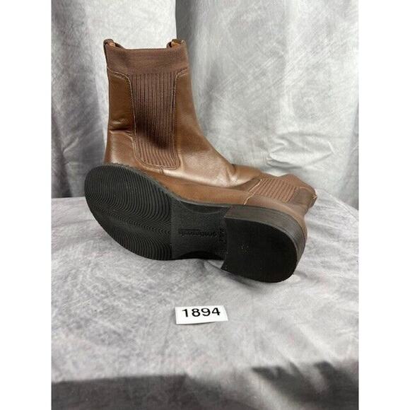 Gentle Souls by Kenneth Cole Womens Bernadette Slip On Chelsea Boots Sz 7.5 - Picture 4 of 5